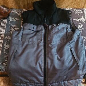 Caterpillar Men's Charcoal and Black Vest